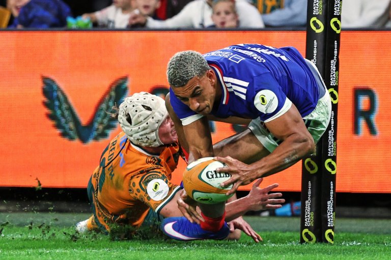 France storm back with 30 straight points to beat Australia 42-26 | iNFOnews.ca
