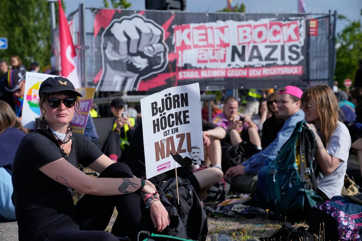Far-right Alternative for Germany party reelects leaders as protesters and police clash | iNFOnews.ca