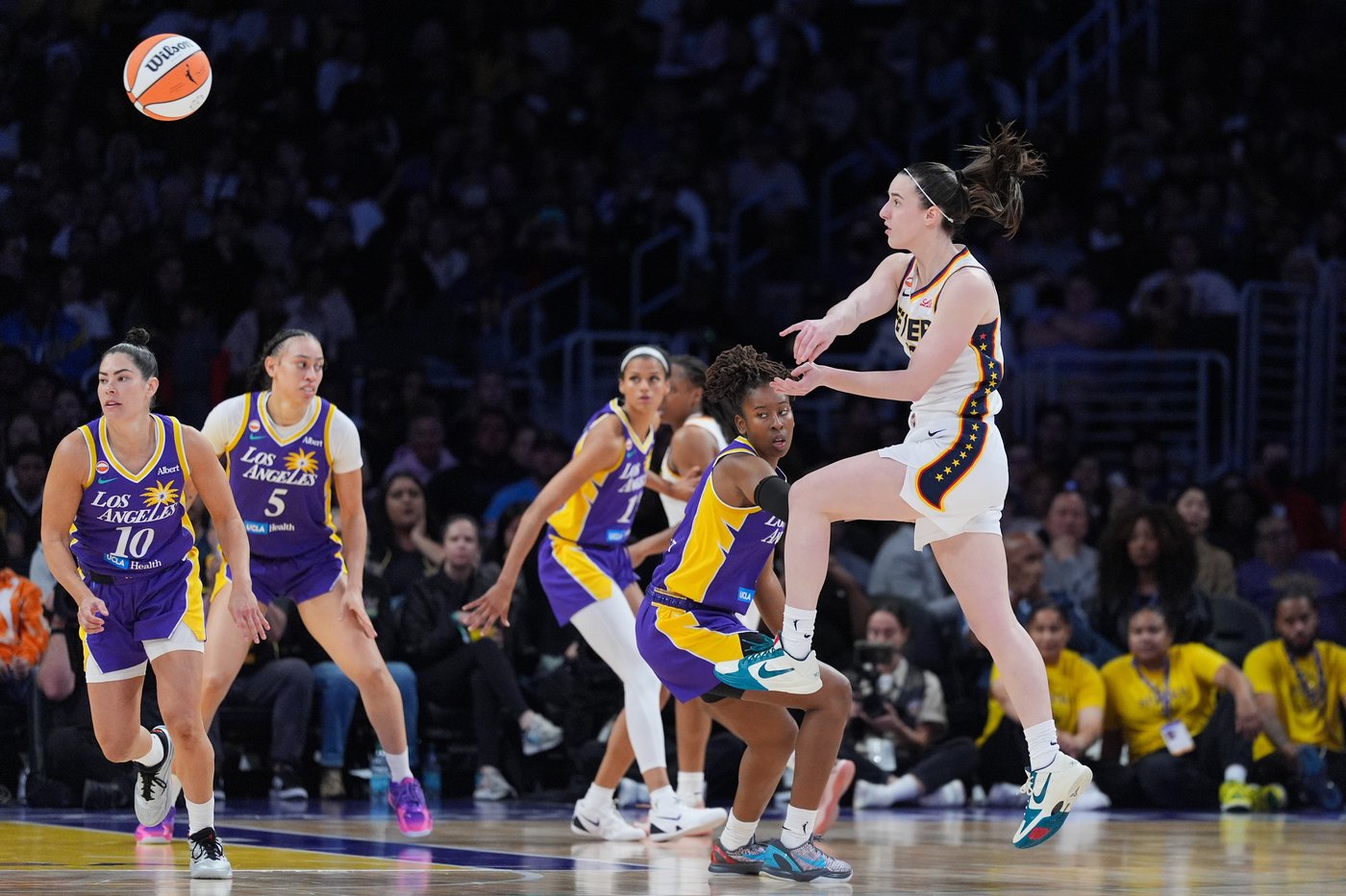 Caitlin Clark returns from a back issue, scores 22 in Fever's win over Valkyries | iNFOnews.ca Caitlin Clark returns from a back issue, scores 22 in Fever's win over Valkyries | iNFOnews.ca