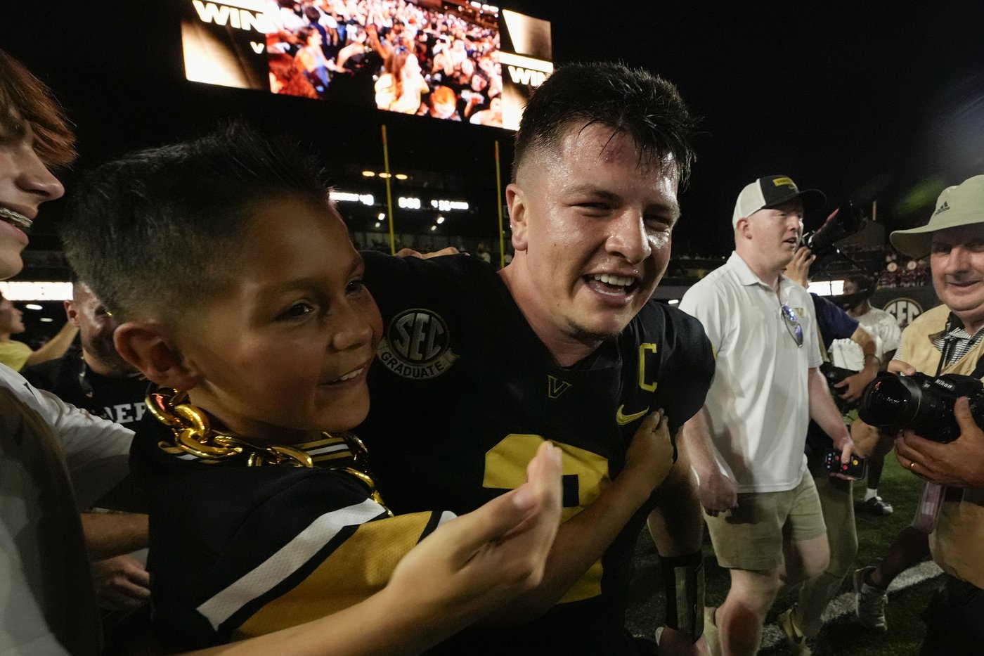 No. 5 Texas playing No. 25 Vanderbilt for 1st time since 1928 with big stakes for both | iNFOnews.ca