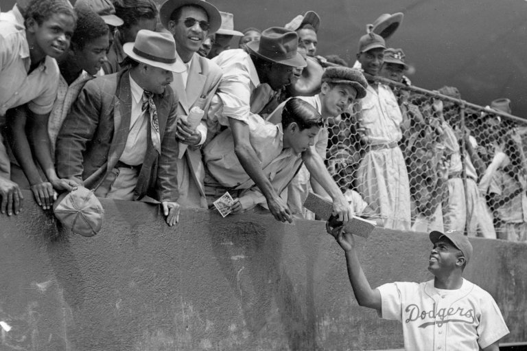 MLB celebrates Jackie Robinson Day as every player wears No. 42 on anniversary of his historic debut | iNFOnews.ca