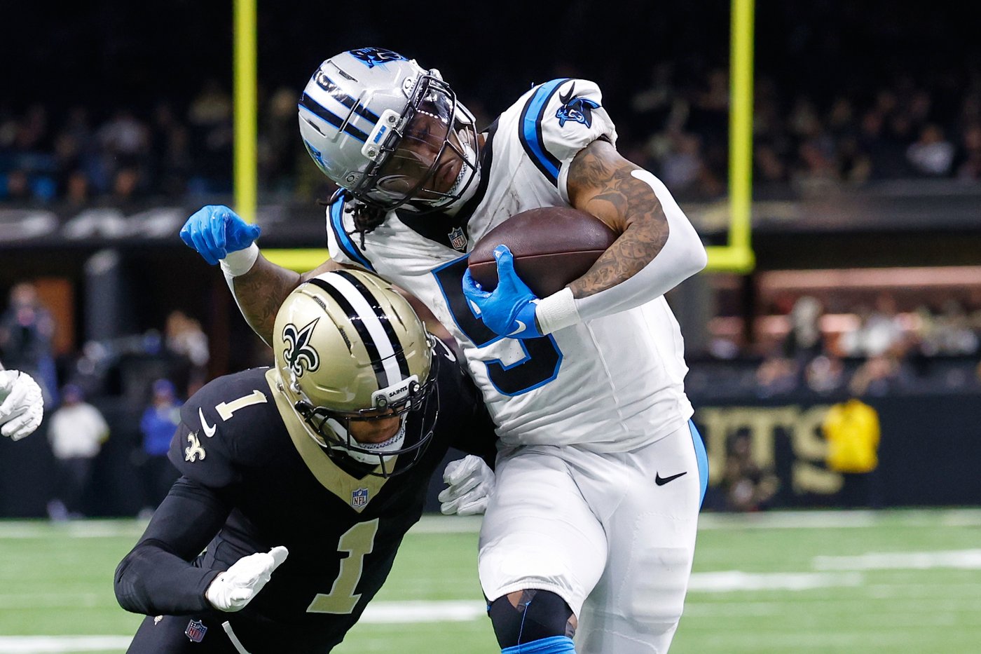 Mayfield looks to remain perfect vs. former team as Bucs visit Panthers with first place on the line | iNFOnews.ca Mayfield looks to remain perfect vs. former team as Bucs visit Panthers with first place on the line | iNFOnews.ca