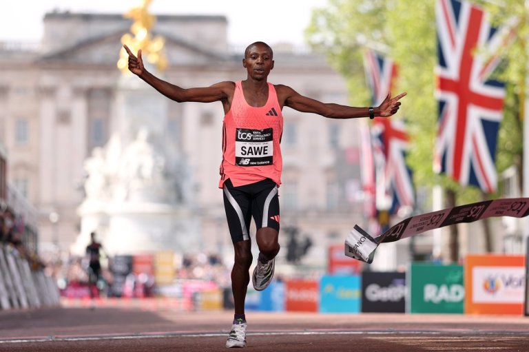 Sabastian Sawe of Kenya becomes first person to run a sub-2-hour marathon to win in London | iNFOnews.ca