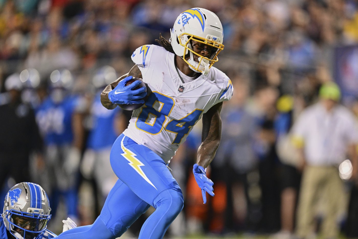 Trey Lance tosses 2 touchdown passes, leading the Chargers over the Lions 34-7 in Hall of Fame game | iNFOnews.ca