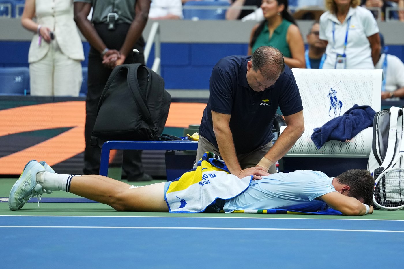 No. 1 Zverev reaches US Open semifinals and will face Khachanov after Blockx's injuries | iNFOnews.ca No. 1 Zverev reaches US Open semifinals and will face Khachanov after Blockx's injuries | iNFOnews.ca