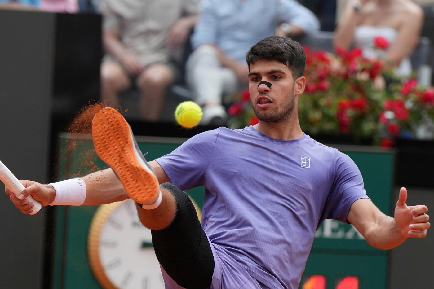 Alcaraz beats Lajovic in return from injury at Italian Open; Sabalenka and Gauff advance | iNFOnews.ca