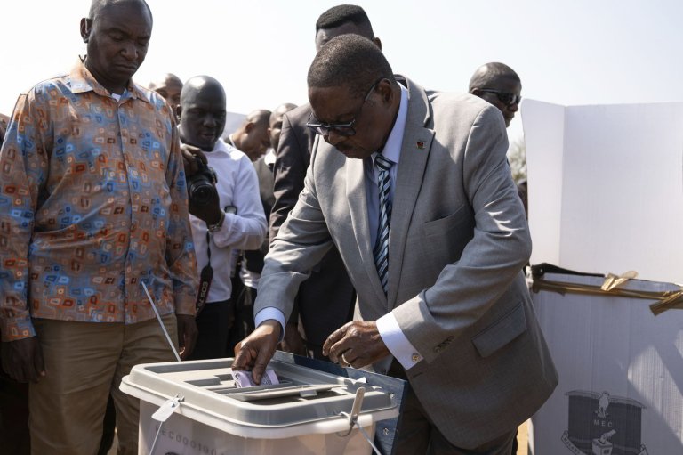 Parties of both main candidates claim Malawi election victory but results not yet announced | iNFOnews.ca