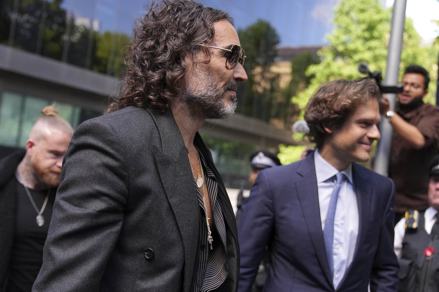 Russell Brand pleads not guilty to charges of rape and sexual assault in London court | iNFOnews.ca Russell Brand pleads not guilty to charges of rape and sexual assault in London court | iNFOnews.ca