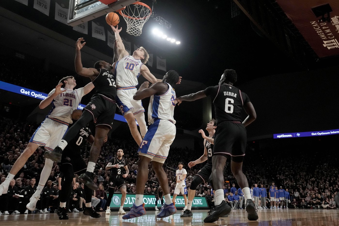 No. 17 Florida beats Texas A&M 86-67 in showdown for Southeastern Conference lead | iNFOnews.ca No. 17 Florida beats Texas A&M 86-67 in showdown for Southeastern Conference lead | iNFOnews.ca