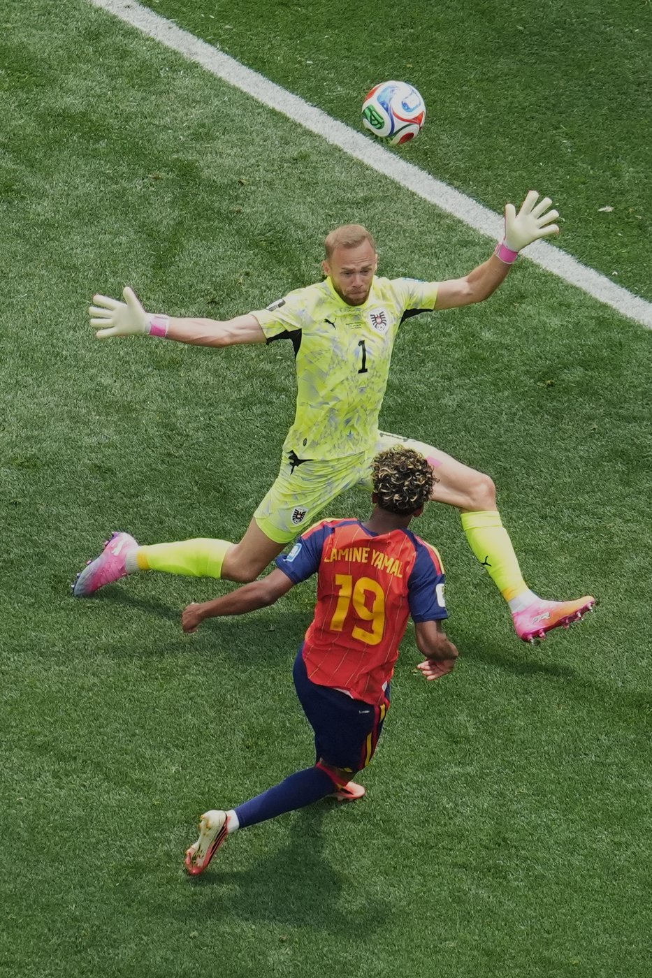 Lamine Yamal without a goal, yet Spain's young superstar is attacking threat in a 3-0 knockout win | iNFOnews.ca