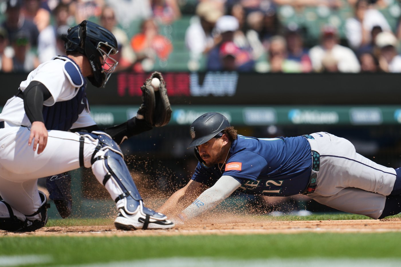 Bryce Miller and Dominic Canzone lead the Mariners to a 4-0 win over the Tigers | iNFOnews.ca Bryce Miller and Dominic Canzone lead the Mariners to a 4-0 win over the Tigers | iNFOnews.ca