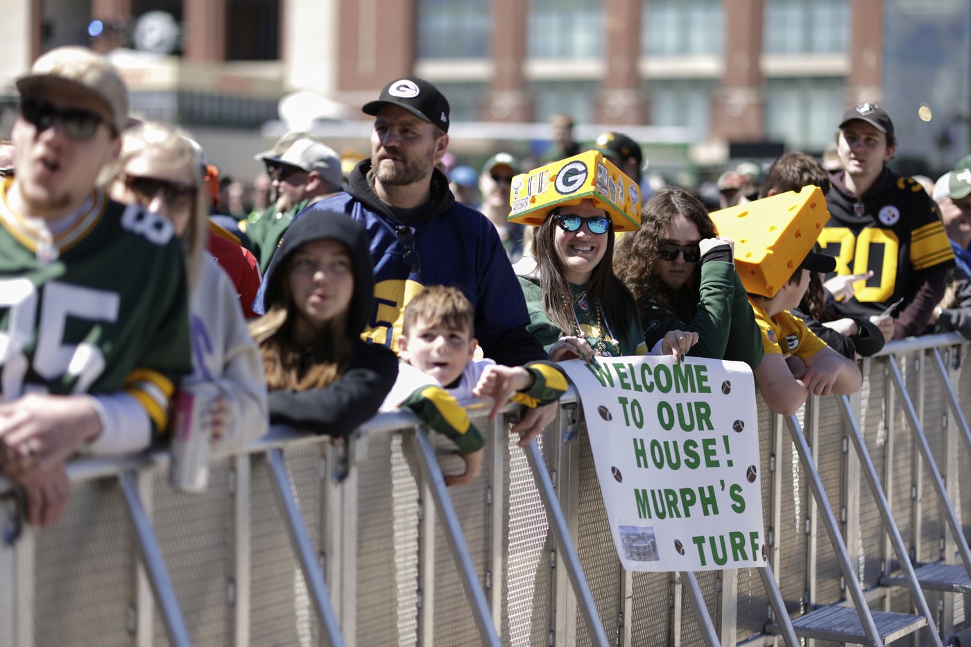 Reported attendance figures at Green Bay more than double the pre-draft forecasts | iNFOnews.ca