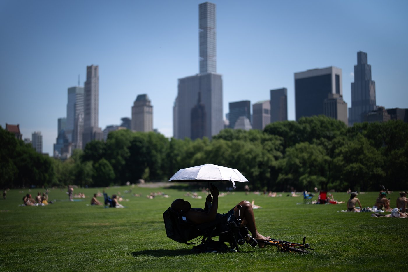 Eastern US sweats through another hot day before rain, cold move in | iNFOnews.ca