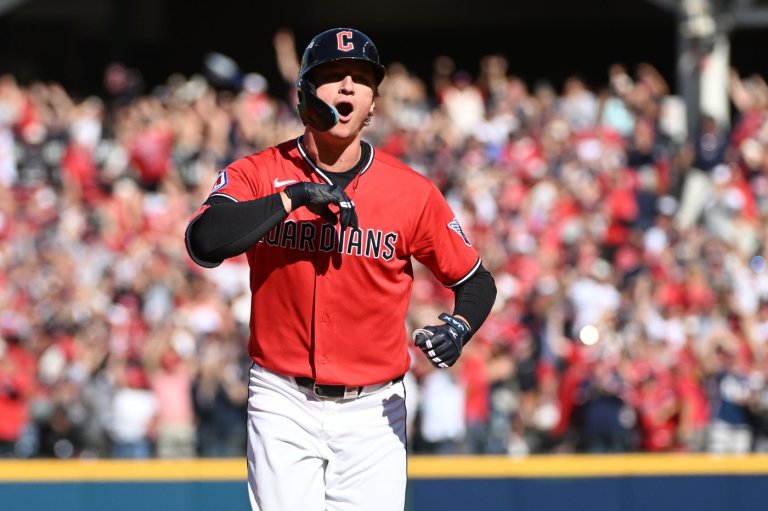 Halpin’s go-ahead homer flips Game 3 as Guardians beat Rays 3-2 for 2-1 AL Championship Series lead | iNFOnews.ca