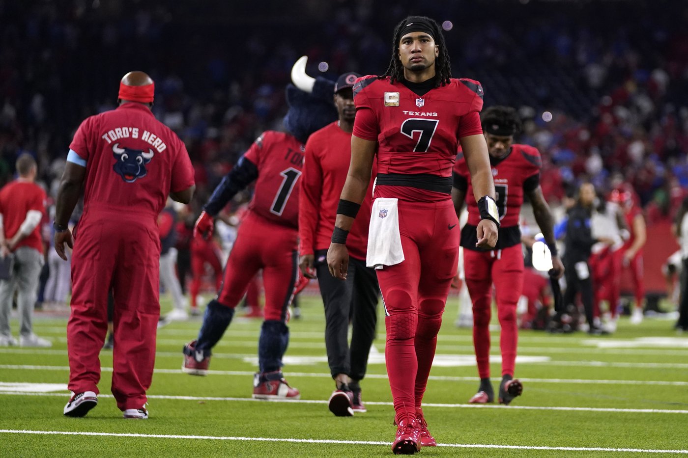 Texans set franchise record with 5 interceptions but can't hold on in 26-23 loss to Lions | iNFOnews.ca