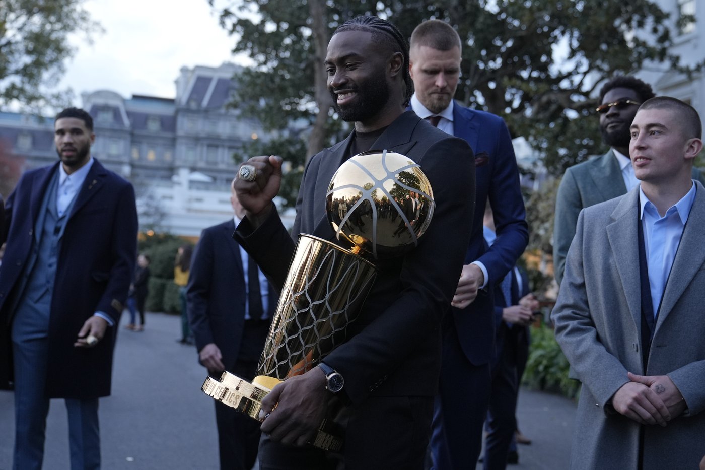 President Biden welcomes 2024 NBA champion Boston Celtics to White House | iNFOnews.ca President Biden welcomes 2024 NBA champion Boston Celtics to White House | iNFOnews.ca
