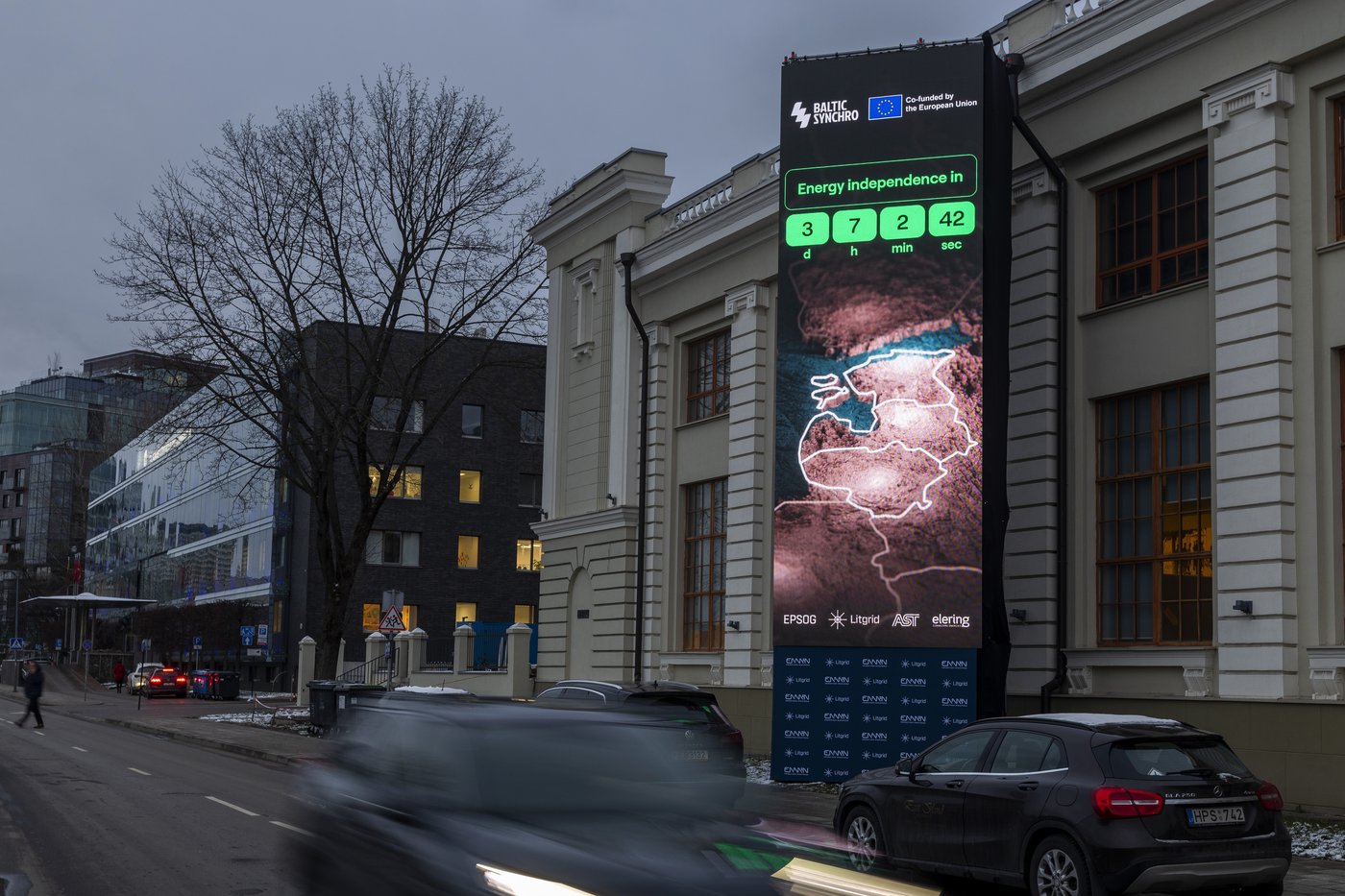 3 Baltic states disconnect from the Soviet-era grid to merge with the European energy system | iNFOnews.ca
