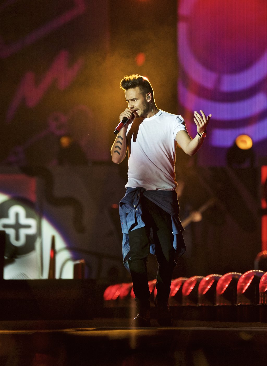 Liam Payne, former One Direction member, dies at 31 in Argentina hotel fall | iNFOnews.ca
