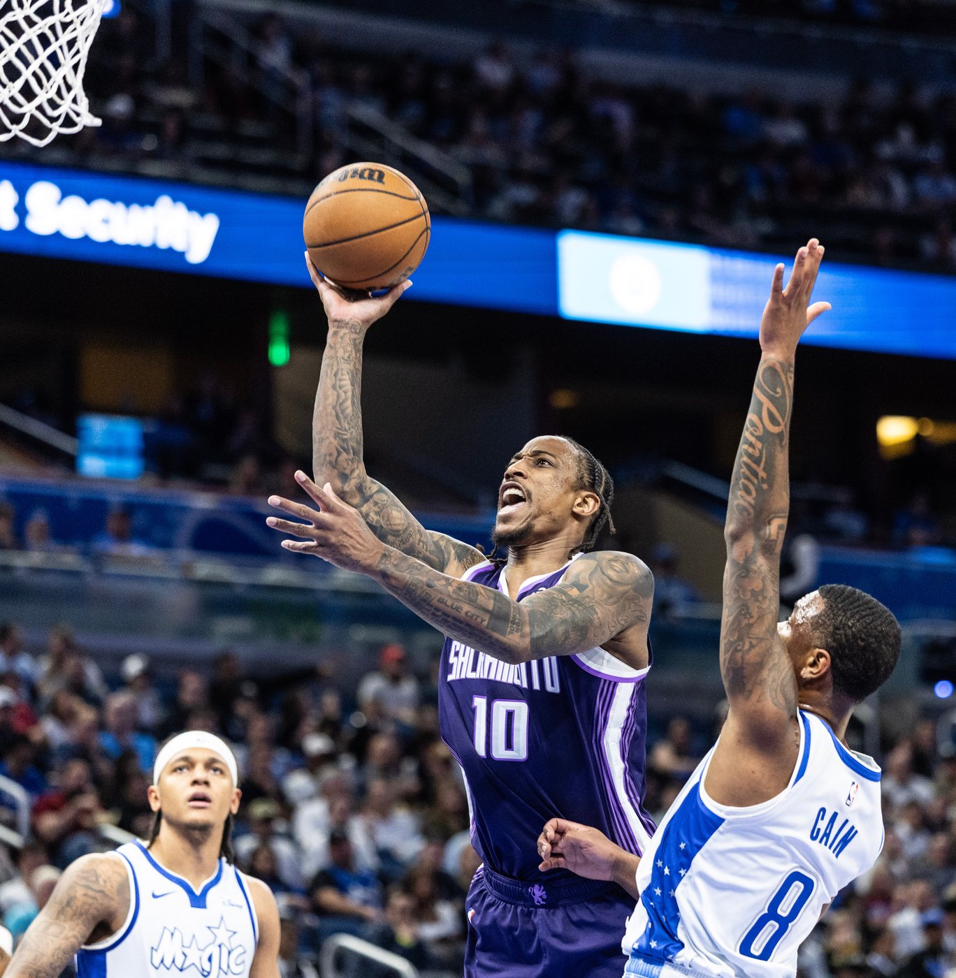 Magic stop 6-game losing streak by beating Kings 111-107 behind 30 points from Banchero | iNFOnews.ca Magic stop 6-game losing streak by beating Kings 111-107 behind 30 points from Banchero | iNFOnews.ca