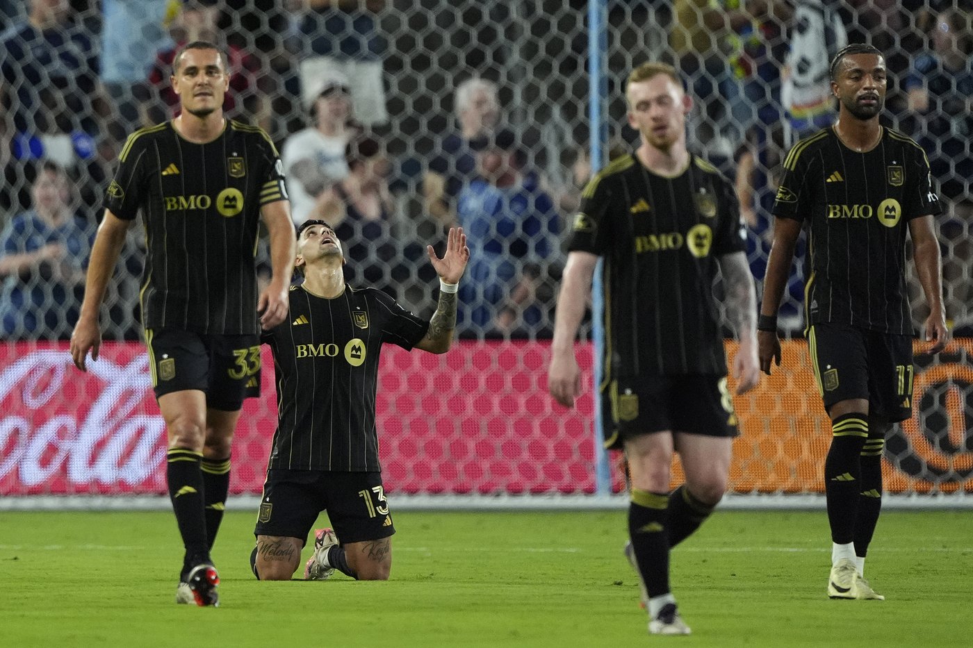 David Martínez, Denis Bouanga, Hugo Lloris power LAFC to 3-0 romp over Sporting KC | iNFOnews.ca