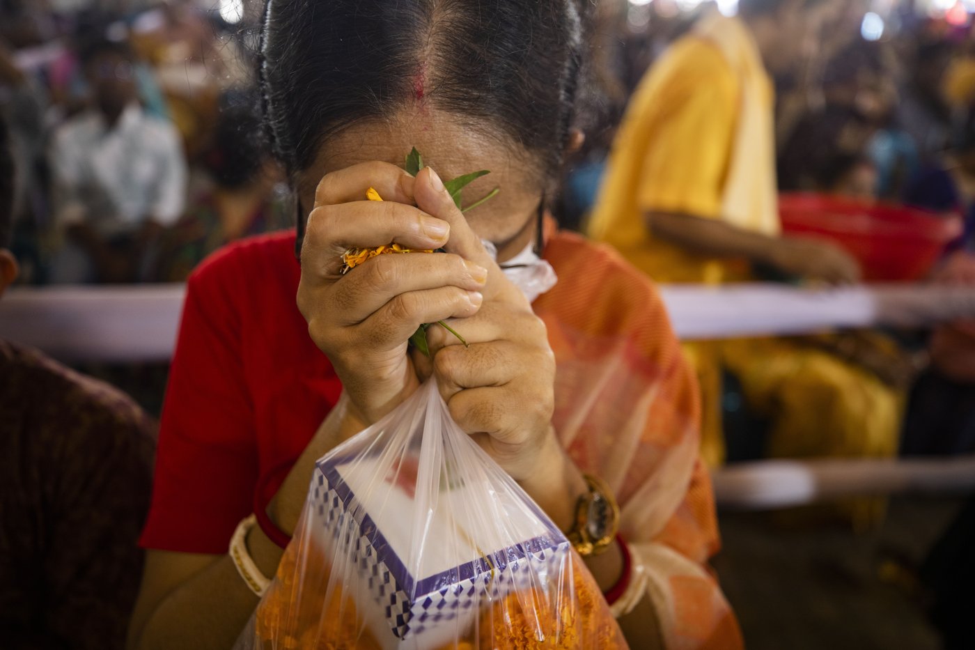 Hindus in Bangladesh celebrate their largest festival under tight security following attacks | iNFOnews.ca