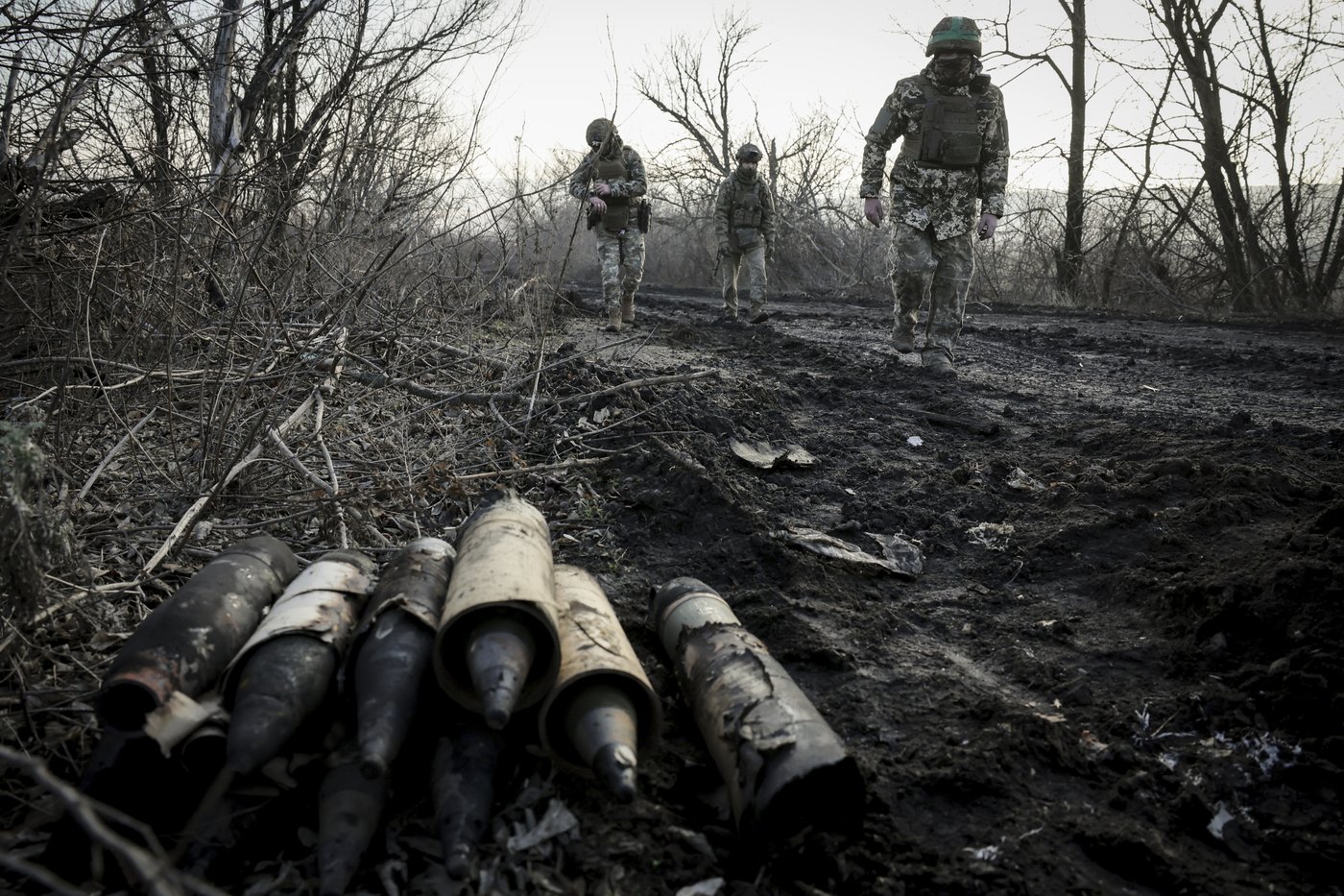 Russian forces bypass a key stronghold in a bid to cut off its supplies, a Ukrainian officer says | iNFOnews.ca Russian forces bypass a key stronghold in a bid to cut off its supplies, a Ukrainian officer says | iNFOnews.ca