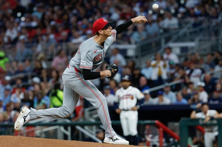 De La Cruz closes in on 30-30, Williamson throws six sharp innings as Reds blank Braves 4-0 | iNFOnews.ca