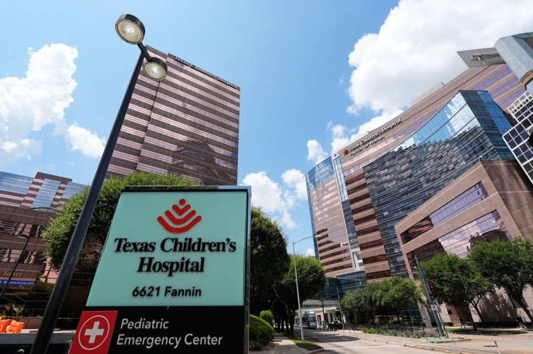 A 2-year-old at the center of a Texas brain-death dispute is taken off life support and dies | iNFOnews.ca