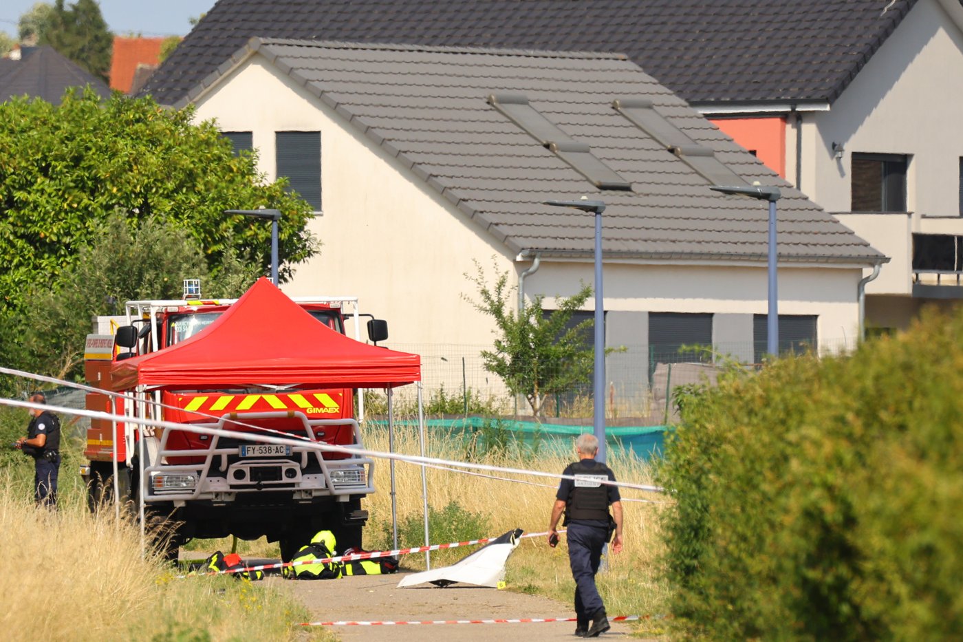 A skydiving plane crashes in northeastern France, killing all 11 people on board | iNFOnews.ca A skydiving plane crashes in northeastern France, killing all 11 people on board | iNFOnews.ca