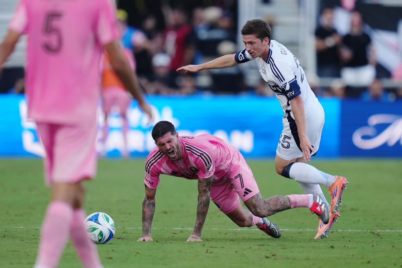 Vancouver Whitecaps captain Ryan Gauld to miss start of season after knee procedure | iNFOnews.ca Vancouver Whitecaps captain Ryan Gauld to miss start of season after knee procedure | iNFOnews.ca