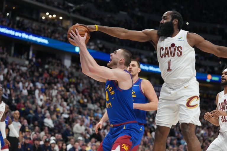 Donovan Mitchell, James Harden rally Cavs to 119-117 win over Nuggets | iNFOnews.ca