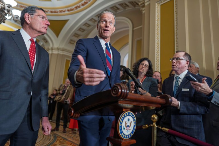 Senate heads toward dueling partisan votes on health care, with each likely to fail | iNFOnews.ca