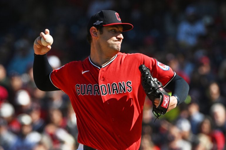 Gavin Williams fans 9 to bring Guardians within 2 wins of World Series | iNFOnews.ca