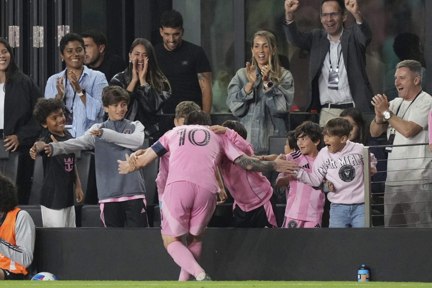 Lionel Messi and Inter Miami pull off 3-goal rally to top LAFC and make CONCACAF Champions Cup semis | iNFOnews.ca Lionel Messi and Inter Miami pull off 3-goal rally to top LAFC and make CONCACAF Champions Cup semis | iNFOnews.ca