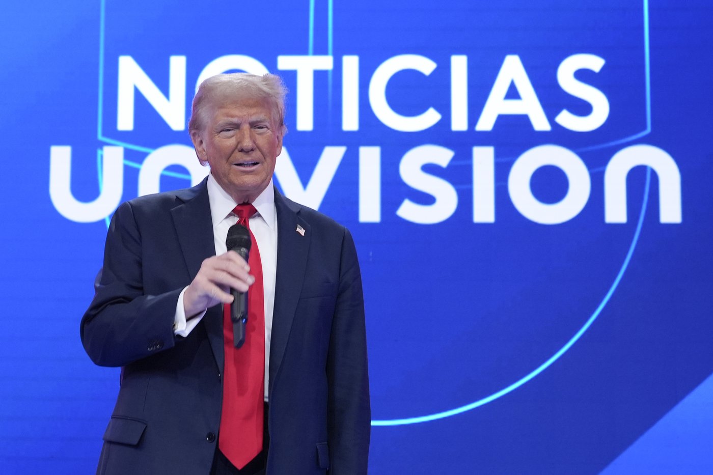 The Latest: Harris and Trump pivot to turnout as early voting begins | iNFOnews.ca