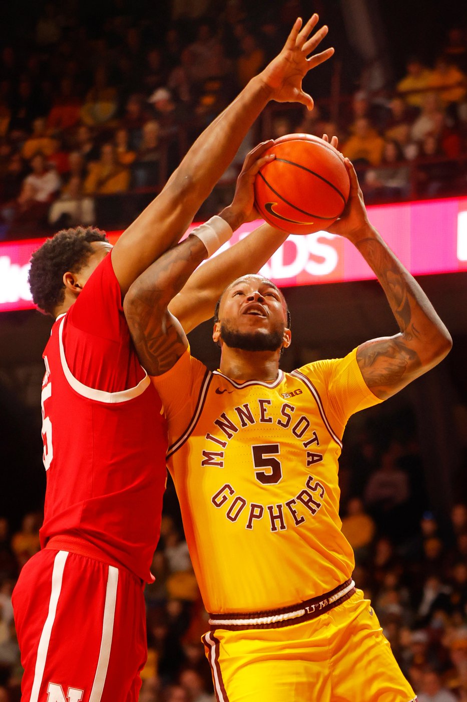 No. 7 Nebraska goes to 20-0 with second-half surge past Minnesota led by Pryce Sandfort in 76-57 win | iNFOnews.ca