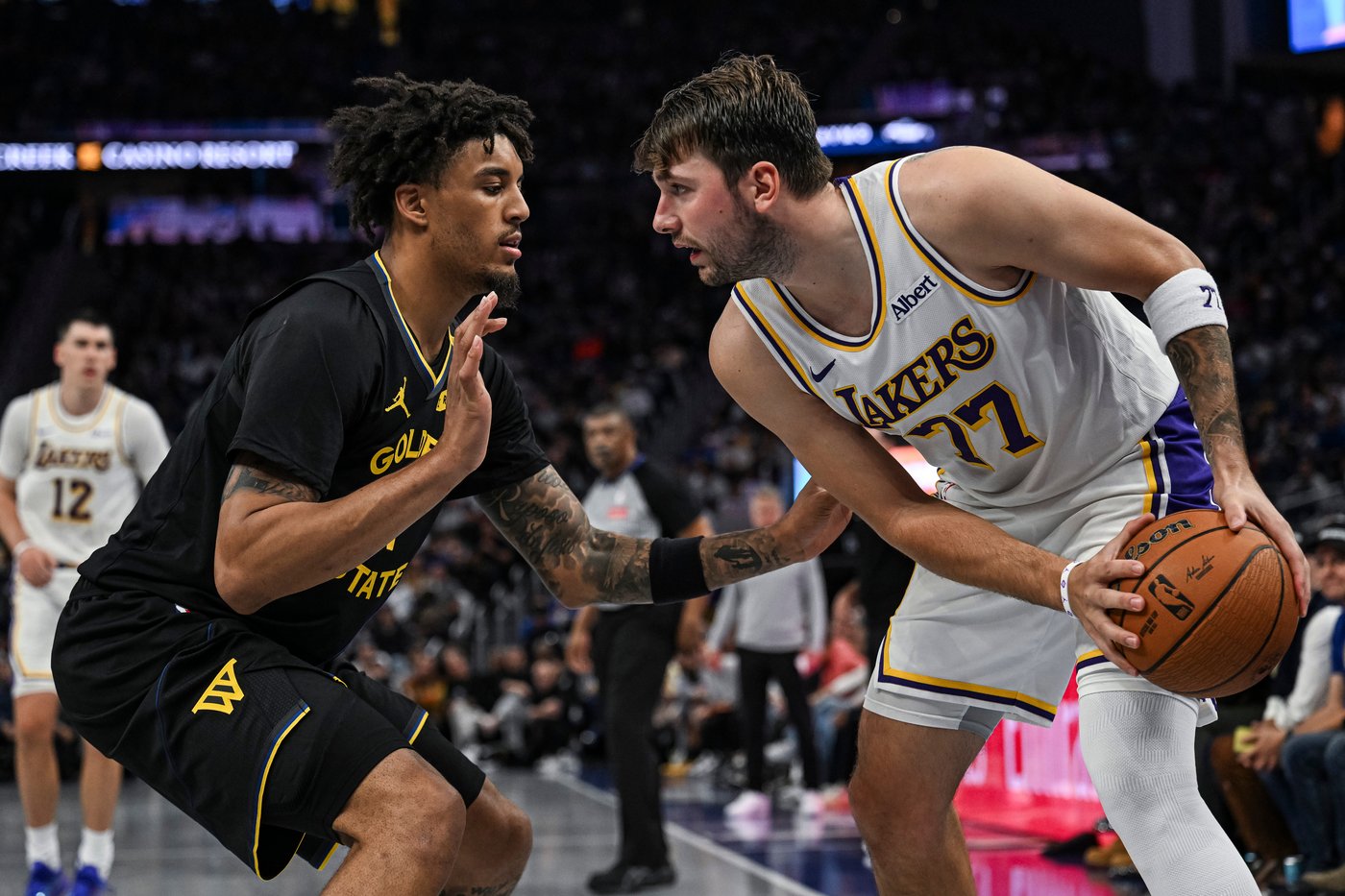 Stephen Curry scores 31 points and outduels Luka Doncic as Warriors come back to beat Lakers 112-95 | iNFOnews.ca Stephen Curry scores 31 points and outduels Luka Doncic as Warriors come back to beat Lakers 112-95 | iNFOnews.ca