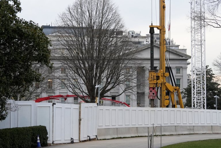 White House will present Trump's ballroom project for a review months after construction began | iNFOnews.ca