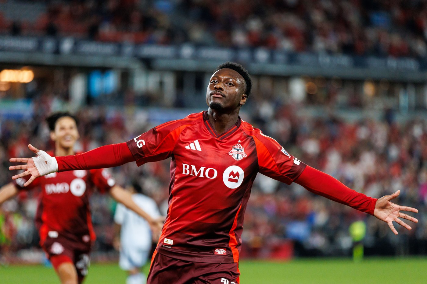 Sargent scores three times as Toronto FC rallies to tie Chicago Fire 4-4 | iNFOnews.ca