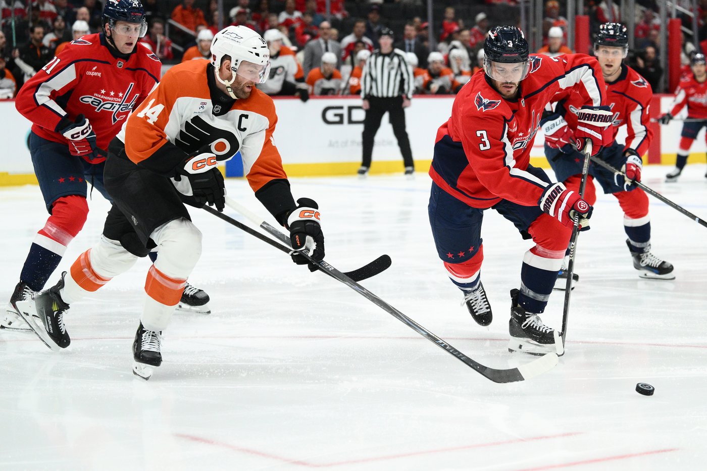 Tuch scores 2 more goals, Capitals beat Flyers 5-2 | iNFOnews.ca Tuch scores 2 more goals, Capitals beat Flyers 5-2 | iNFOnews.ca