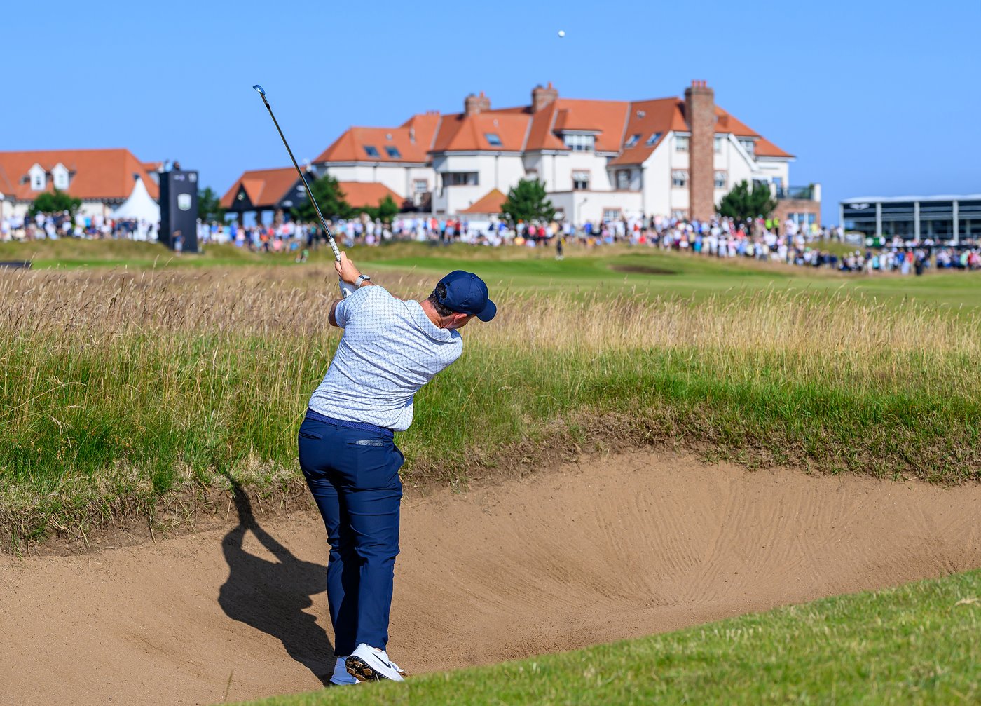 McIlroy and Cantlay are part of a five-way tie for the lead in the Scottish Open | iNFOnews.ca