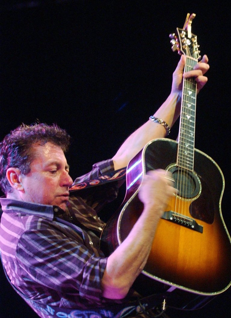 Joe Ely, a Texas songwriter whose legacy touched rock and punk, dies age 78 | iNFOnews.ca