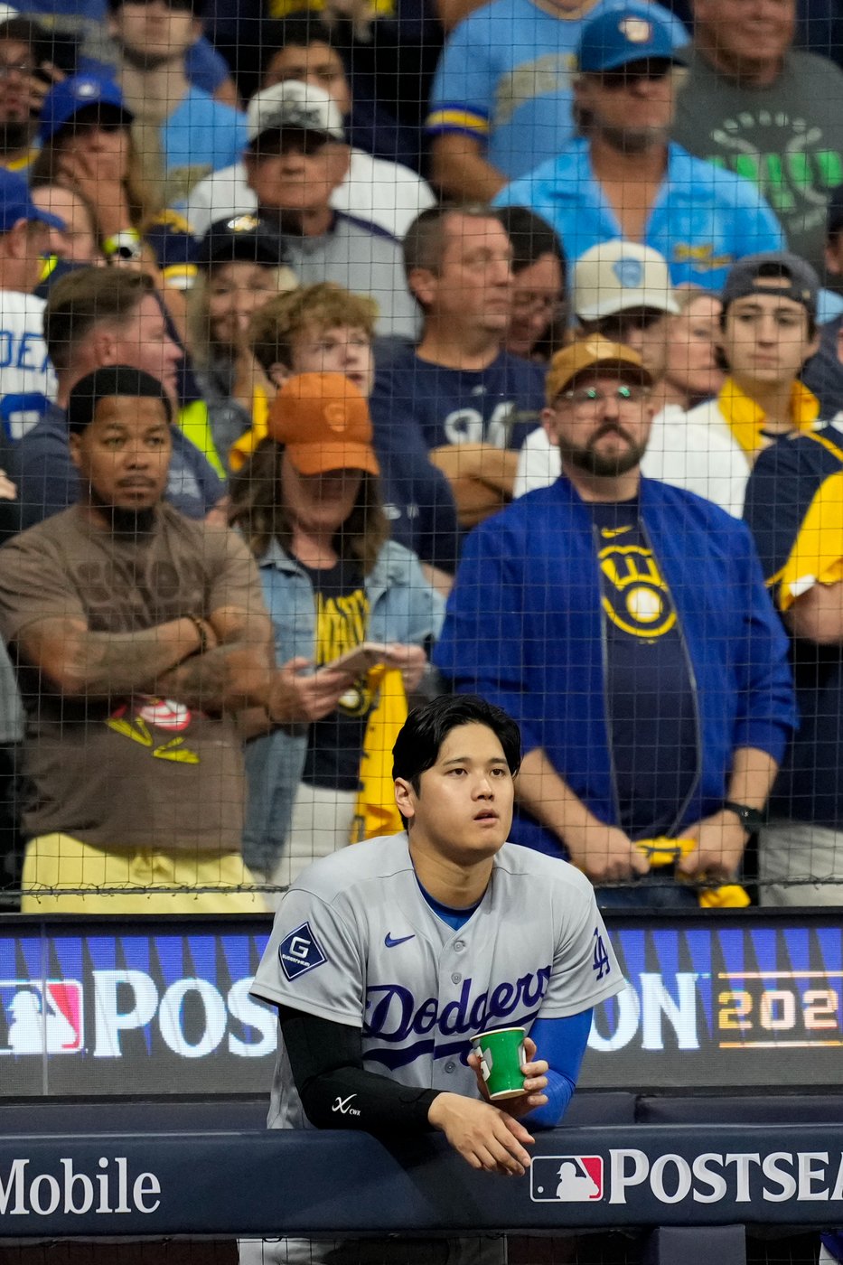 Dodgers shut down by Brewers in NLCS opener as lineup struggles again | iNFOnews.ca