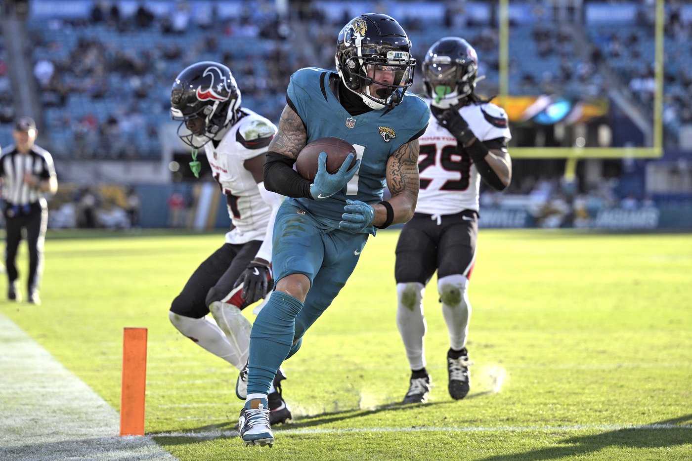 Texans find momentum heading into bye with 23-20 win at Jaguars after knocking out QB Lawrence | iNFOnews.ca Texans find momentum heading into bye with 23-20 win at Jaguars after knocking out QB Lawrence | iNFOnews.ca