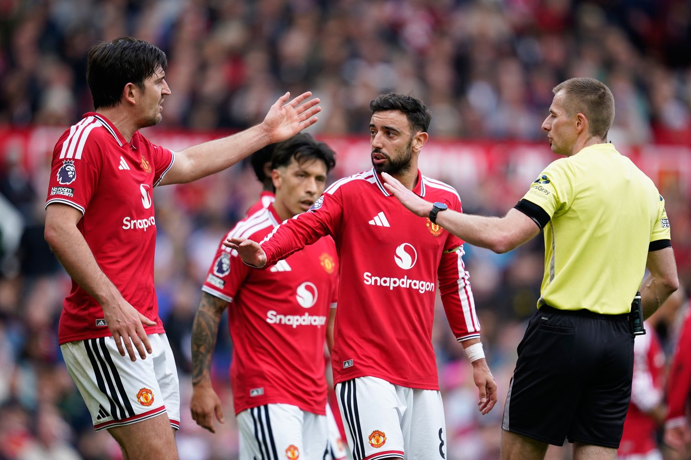 West Ham on brink of relegation from the Premier League as Bruno Fernandes ties assist record | iNFOnews.ca