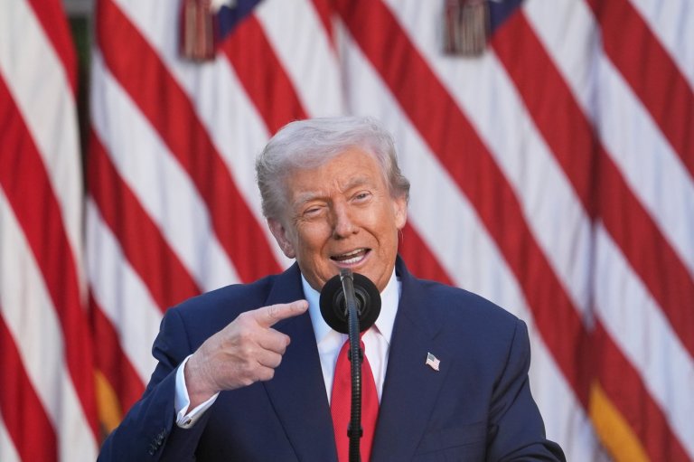 'Law and order' push shows a Trump no longer encumbered by naysaying aides or government guardrails | iNFOnews.ca