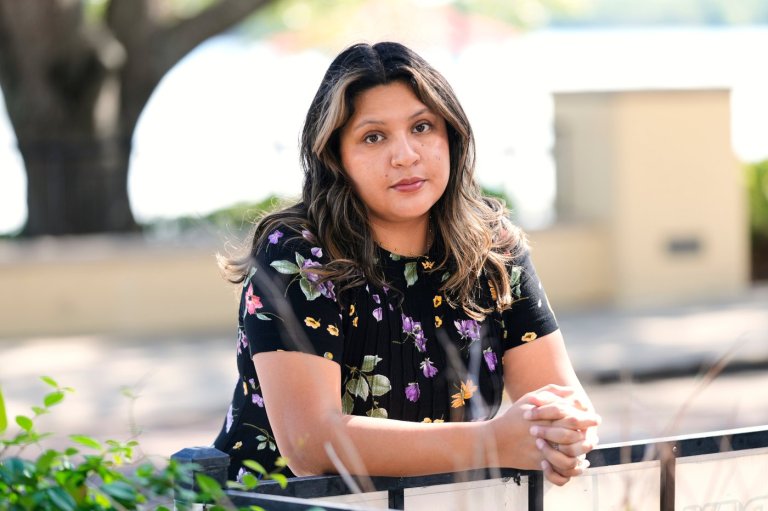 Long DACA renewal wait times leave some 'Dreamers' without status, a job and fearing detainment | iNFOnews.ca