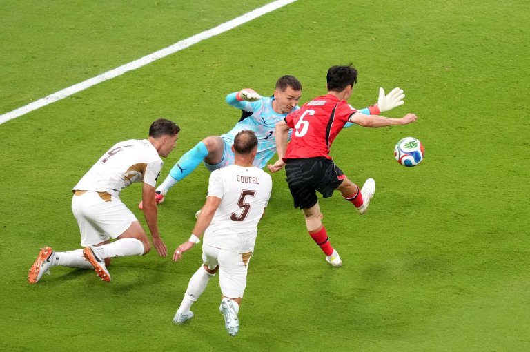 Hwang In-beom sparks South Korea’s 2-1 comeback win over the Czech Republic at the World Cup | iNFOnews.ca