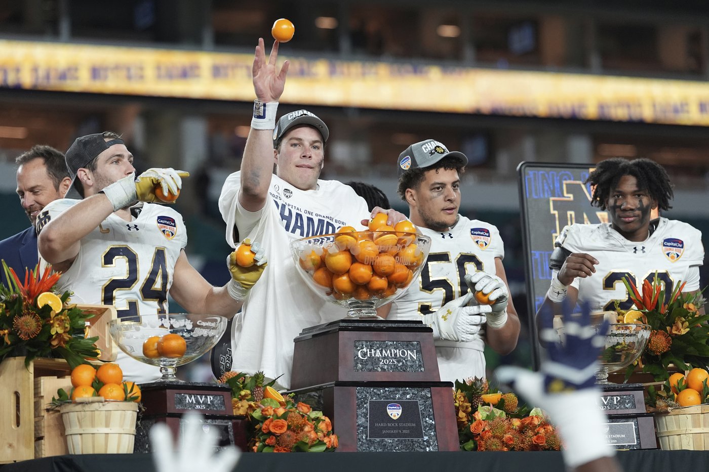 For Notre Dame QB Leonard, it was about the ring, not money. Now he waits for title-game opponent | iNFOnews.ca For Notre Dame QB Leonard, it was about the ring, not money. Now he waits for title-game opponent | iNFOnews.ca