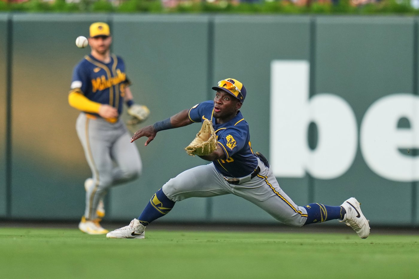 Burleson, Fermín homers power Cardinals to a 5-1 win that snapped 8-game skid against Brewers | iNFOnews.ca